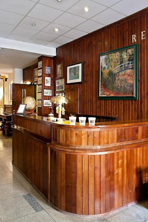 Hotel Pod Orlem Торунь Экстерьер фото