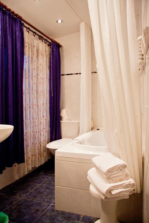 Hotel Pod Orlem Торунь Экстерьер фото